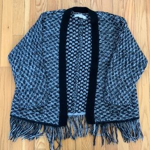 Cozy warm knit cardigan with pockets